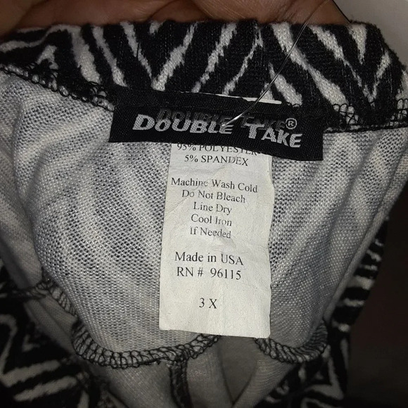 Black and White Maxi Skirt - Picture 5 of 5